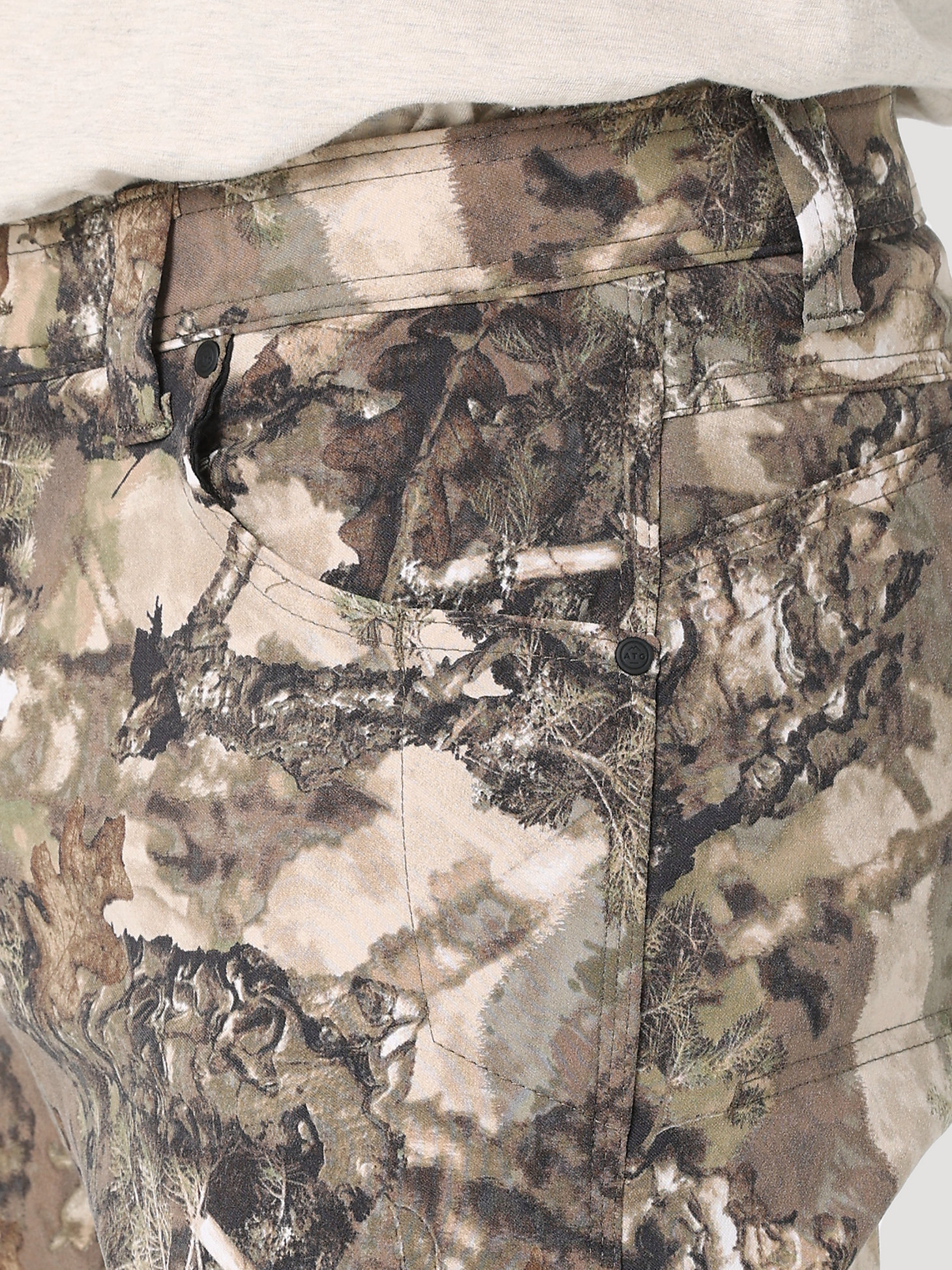 ATG Hunter™ Men's Fleece Lined Utility Pant in Warmwoods Camo alternative view 6