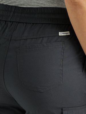 Putting the “Go” in Cargo: A Glimpse Behind the Design of the Versatile  Women's Cargo Leggings from ATG by Wrangler® :: Kontoor Brands, Inc. (KTB)