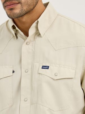 Men's Wrangler Performance Snap Long Sleeve Solid Shirt in Overcast alternative view 5