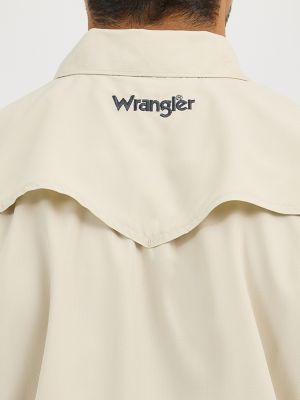 Men's Wrangler Performance Snap Long Sleeve Solid Shirt in Overcast alternative view 7