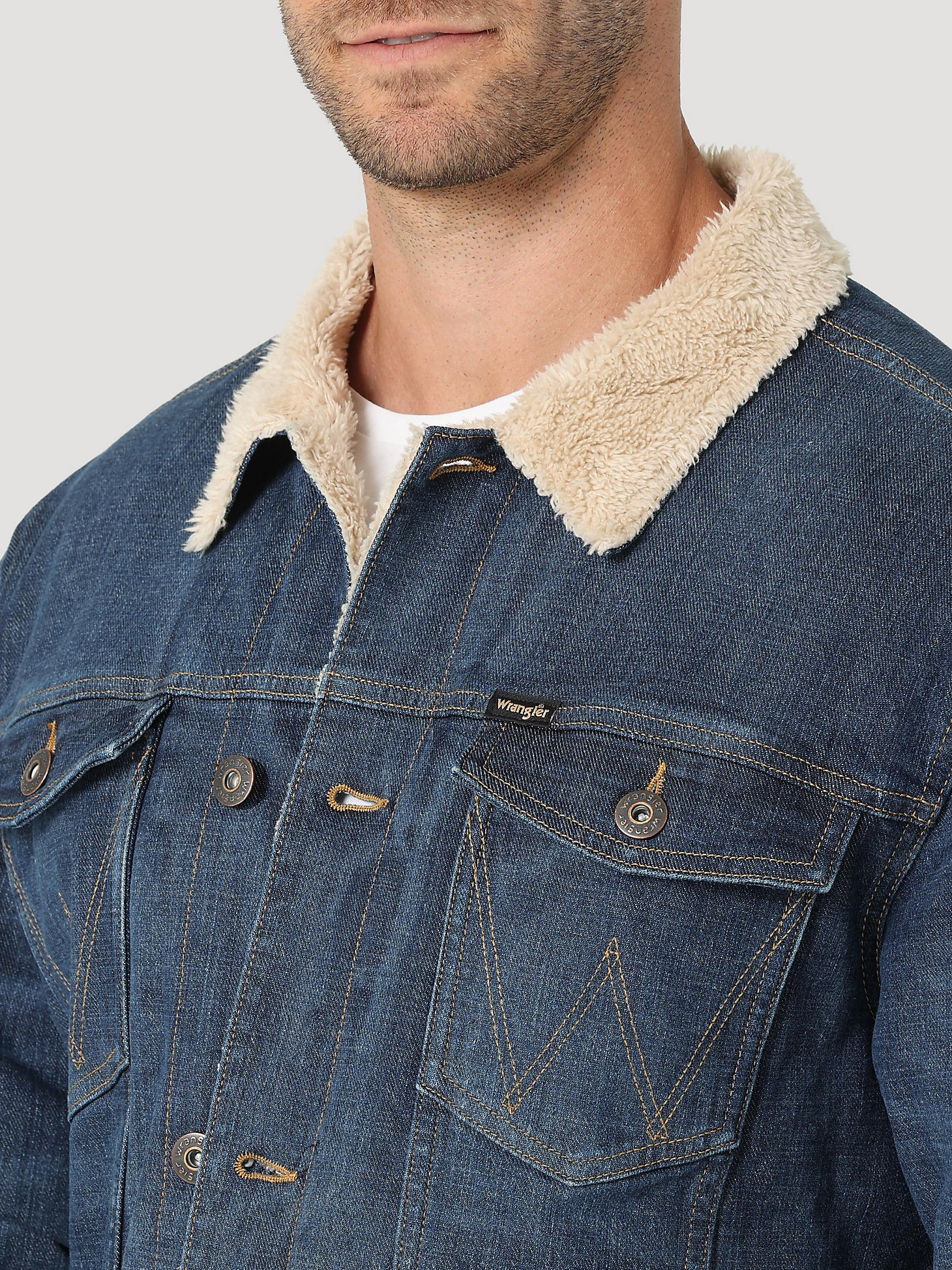 Men's Wrangler® Sherpa Lined Denim Jacket in Dark Indigo alternative view 2