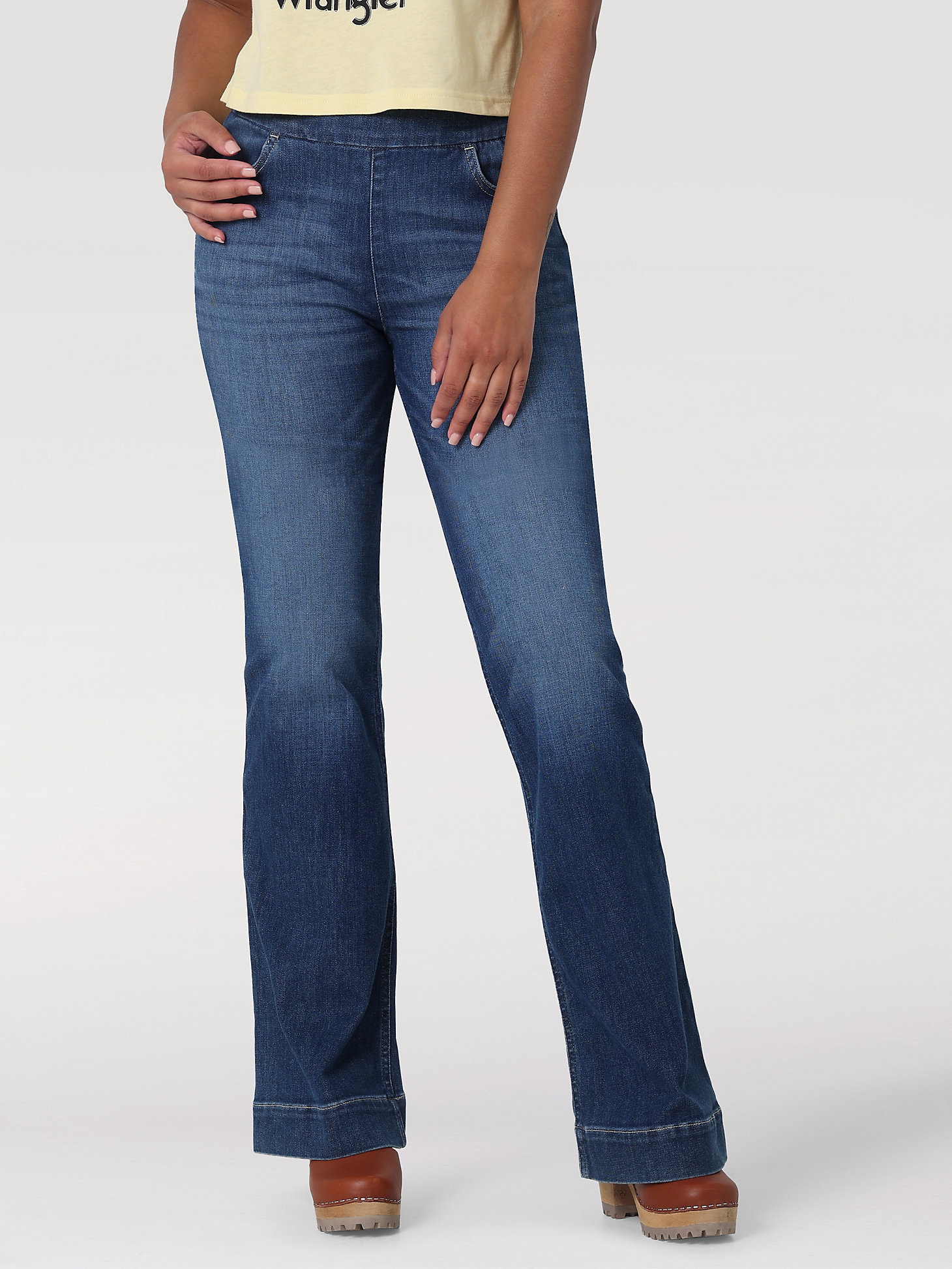 Women's Wrangler Retro® Pull On High Rise Trouser Jean in Stacie main view
