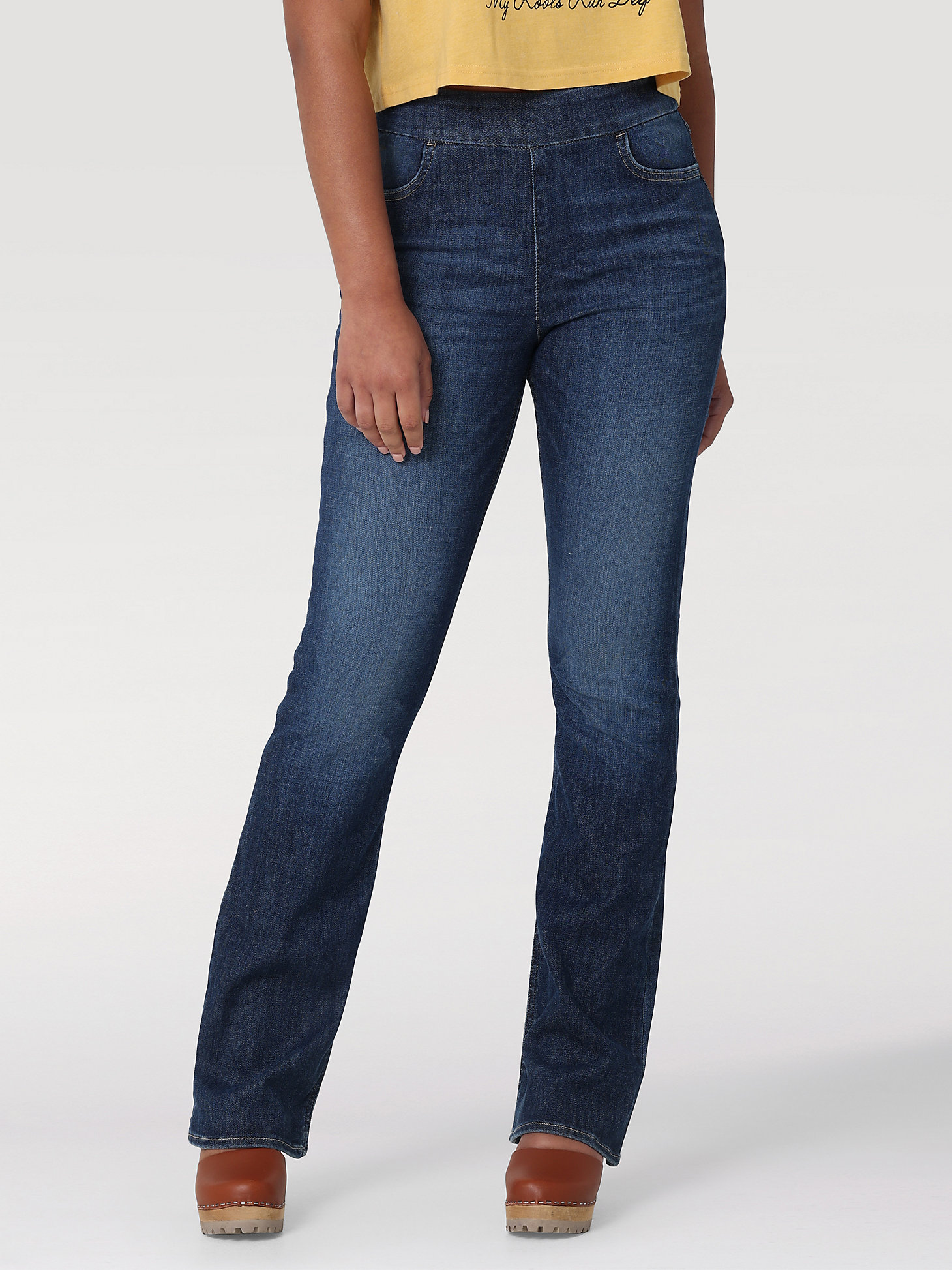 Women's Wrangler Retro® Pull On High Rise Bootcut Jean in Norah main view
