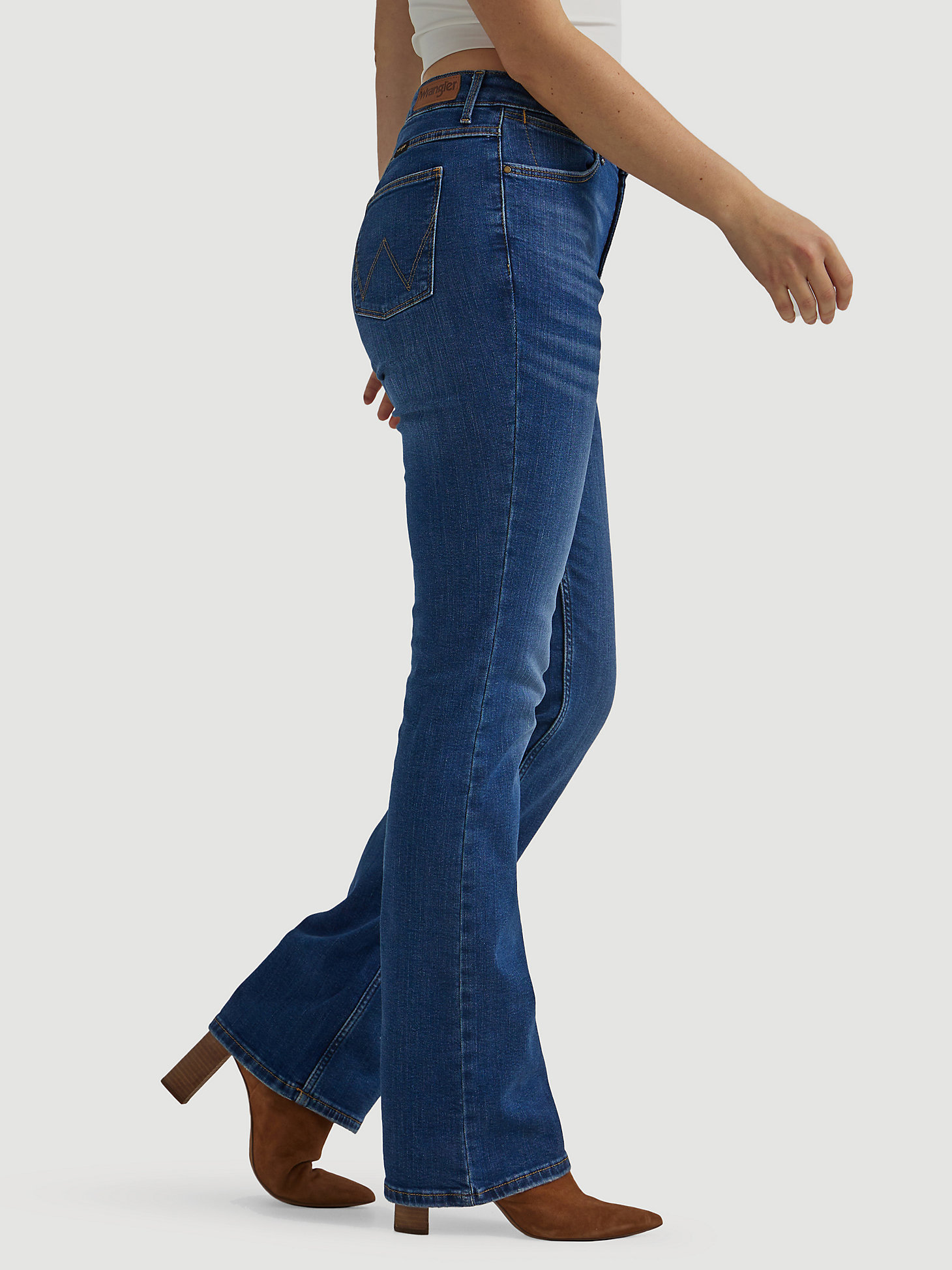 Women's Wrangler® High Rise Bold Boot Jean in Medium alternative view 3