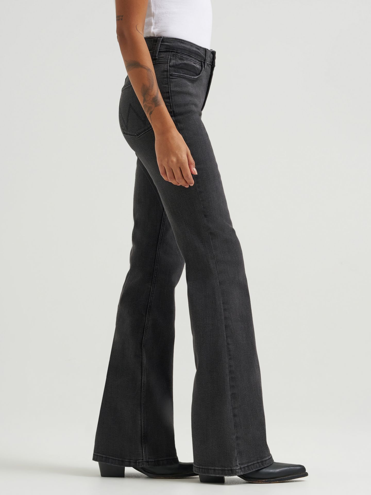 Женские джинсы Wrangler Fierce Flare Jean, цвет: Чёрный — фото 5