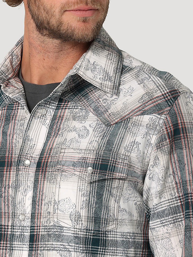 Men's Wrangler Retro® Premium Long Sleeve Western Snap Overprint Shirt in White Gray alternative view 2