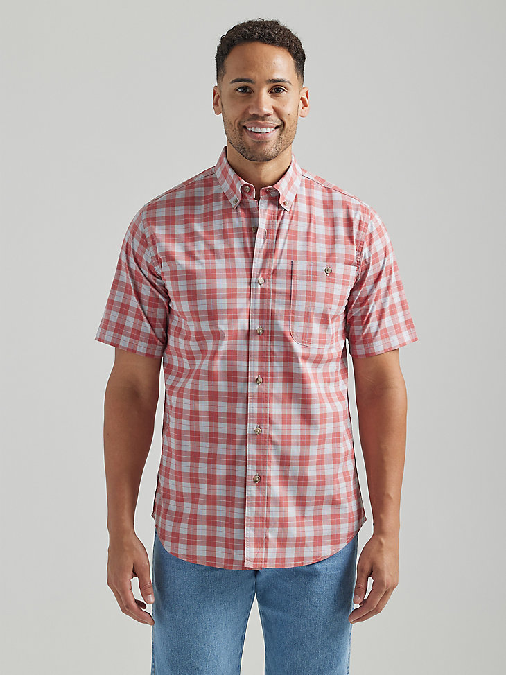 Wrangler Rugged Wear® Short Sleeve Wrinkle Resist Plaid Button-Down Shirt