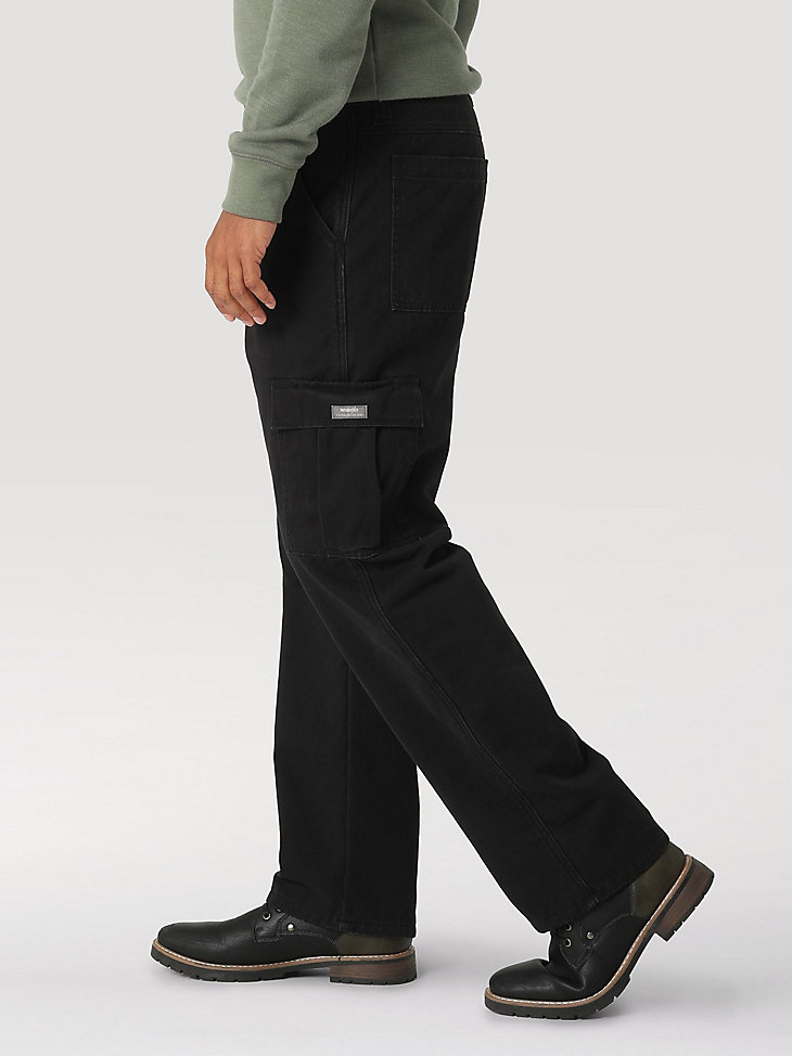 Men's Fleece Lined Cargo Pant in Black alternative view 3