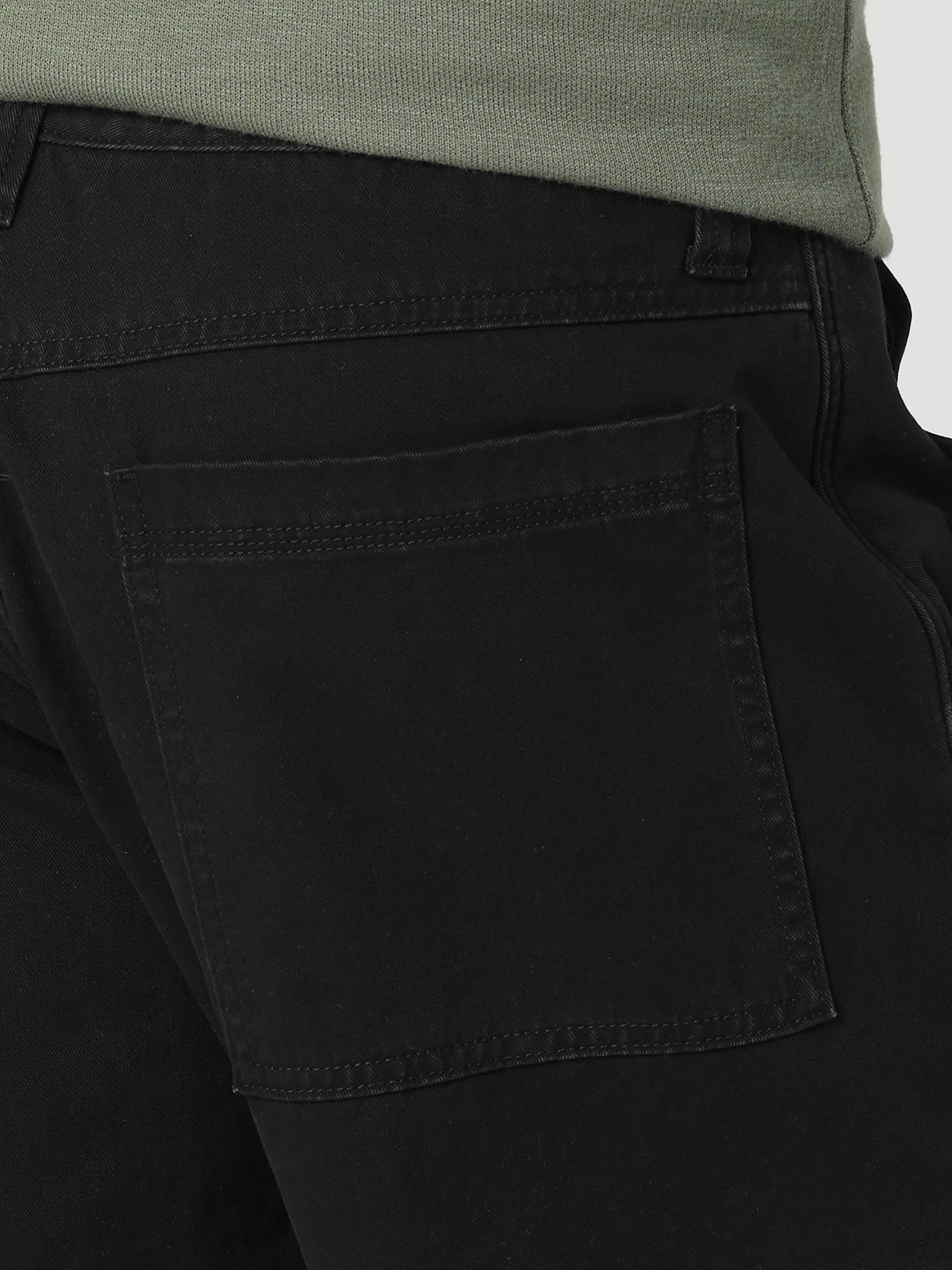 Men's Fleece Lined Cargo Pant in Black alternative view 4