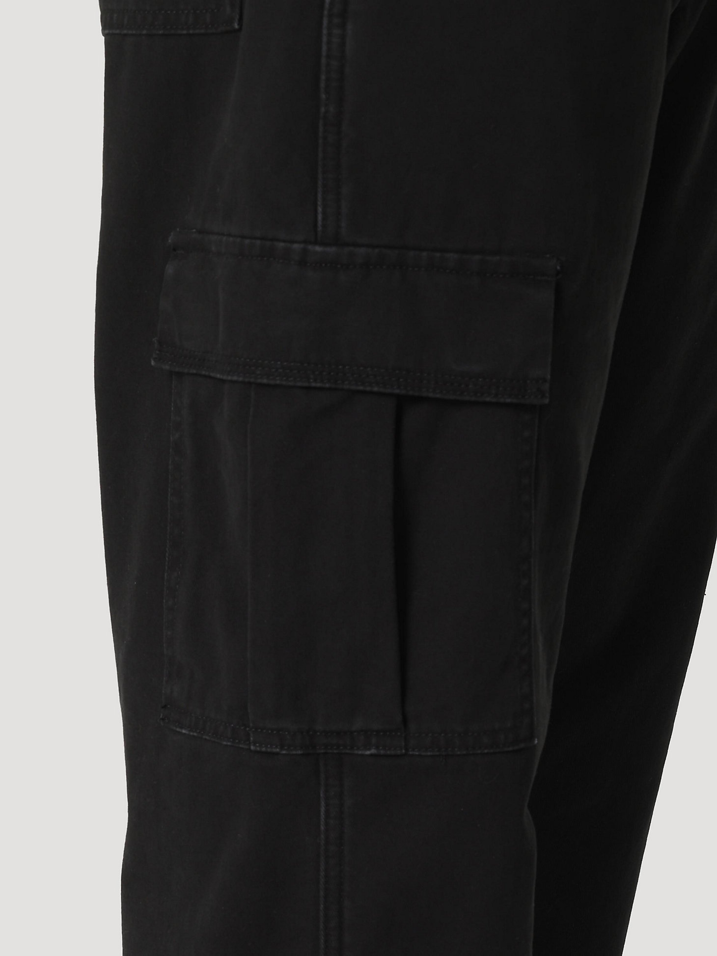 Men's Fleece Lined Cargo Pant in Black alternative view 7