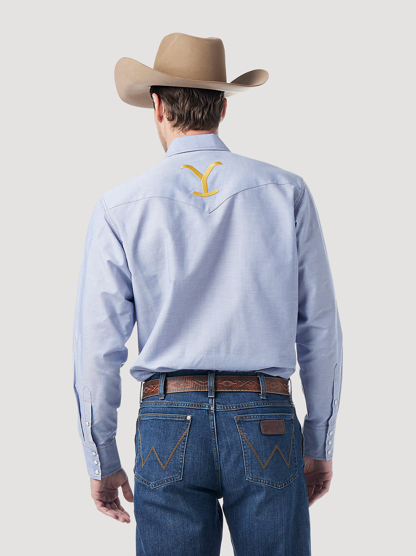 Wrangler x Yellowstone Collar Accent Chambray Snap Shirt in Chambray Blue alternative view 2