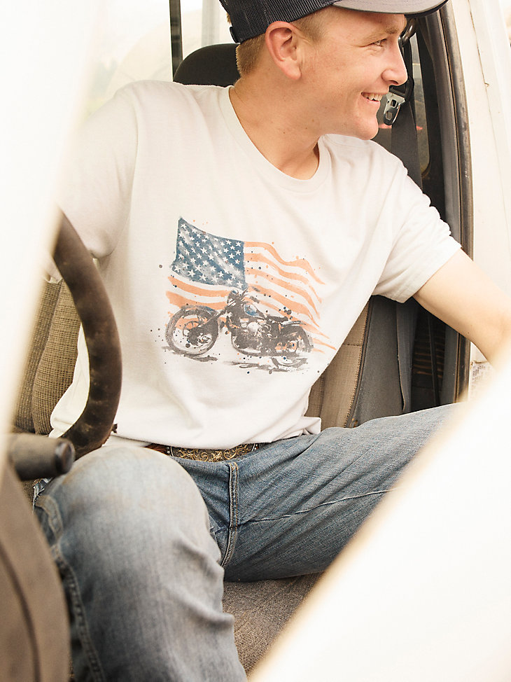 Men's Moto American Flag T-Shirt in Lunar Rock Heather alternative view