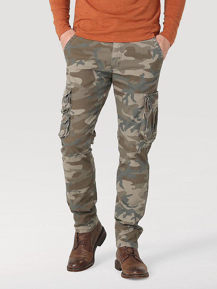 Men's Wrangler® Flex Tapered Cargo Pant in Brown Jungle Camo alternative view 4