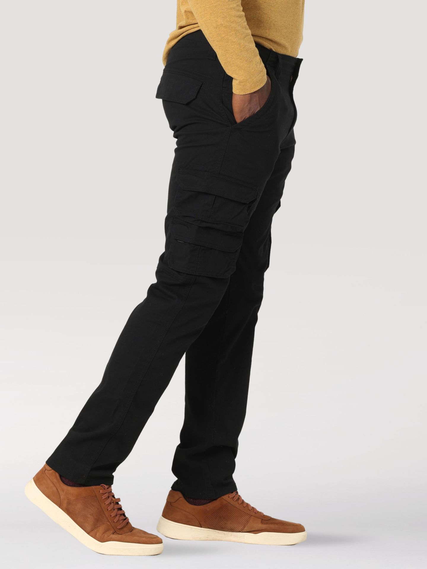 Мужские брюки Wrangler Flex Tapered Cargo, цвет: Чёрный — фото 3