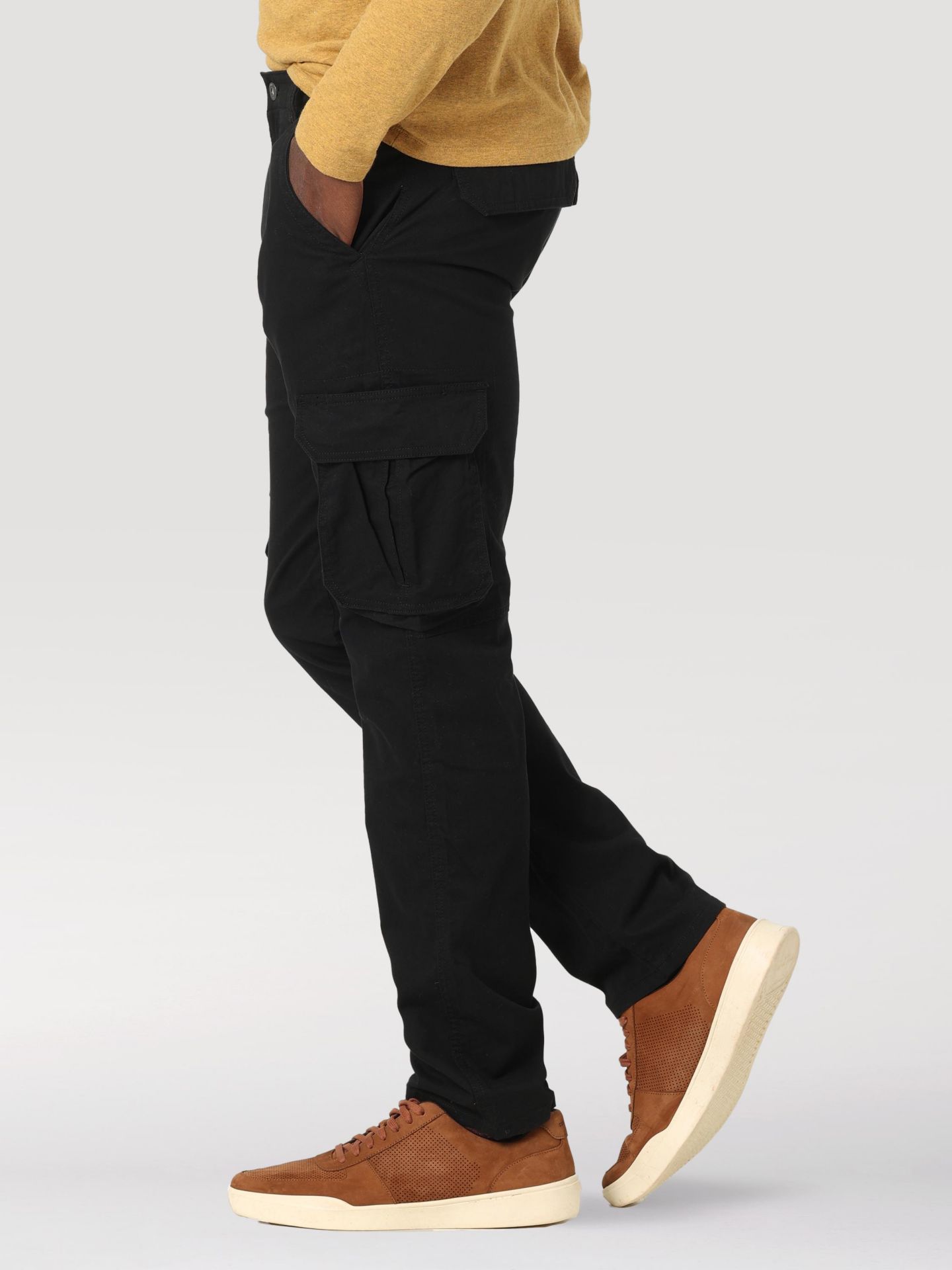 Мужские брюки Wrangler Flex Tapered Cargo, цвет: Чёрный — фото 4