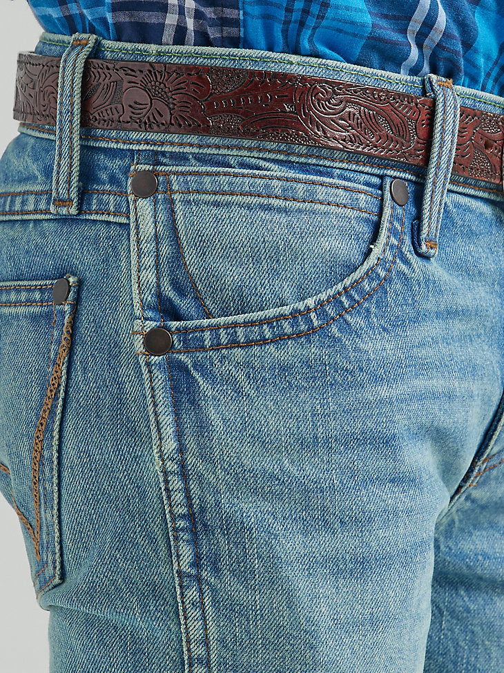 Boy's Wrangler Retro® Slim Straight Jean (4-20) in Buffalo Pass alternative view 5