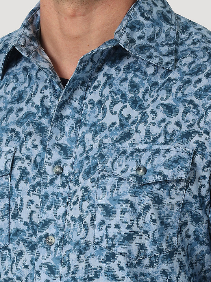 Men's Wrangler Retro® Premium Long Sleeve Button-Down Print Shirt in Washed Paisley alternative view 2