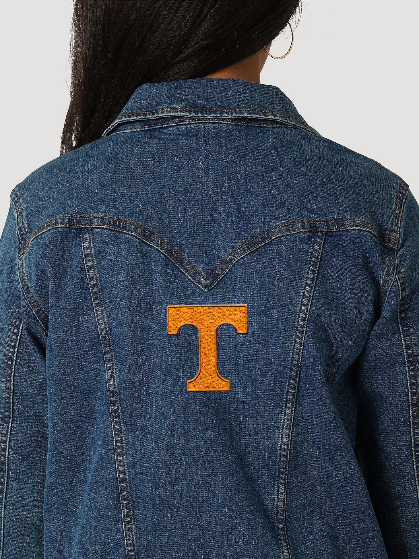 Women's Wrangler Collegiate Embroidered Classic Fit Denim Jacket in University of Tennessee alternative view 3