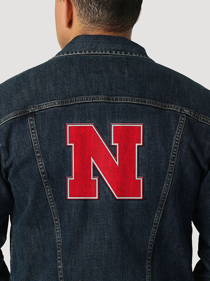 Men's Wrangler Retro Collegiate Embroidered Denim Jacket in University of Nebraska alternative view 3