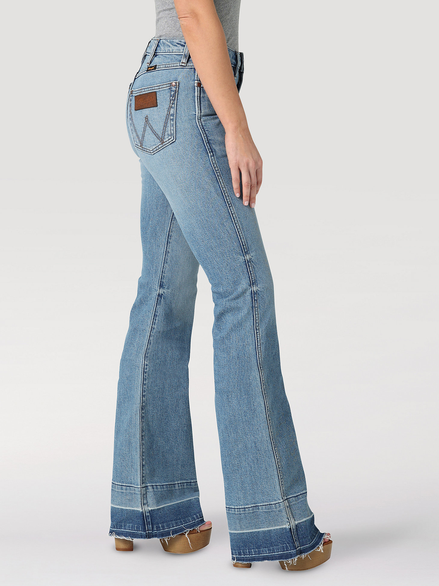 Women's Wrangler Retro Premium High Rise Released Hem Trouser Jean in Wilma alternative view 6