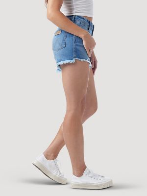 Women's Wrangler Retro High Rise Frayed Hem Cut-Off Short in Rebecca