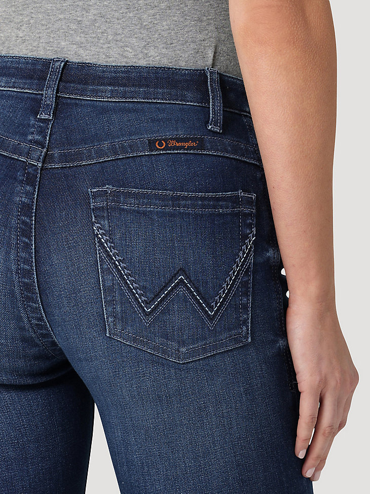 Women's Wrangler Ultimate Riding Jean Willow Mid-Rise Trouser in Claire alternative view 4