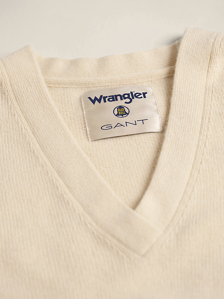 GANT x Wrangler Women's Cashmere Blend Sweater in Vintage Cream alternative view 5