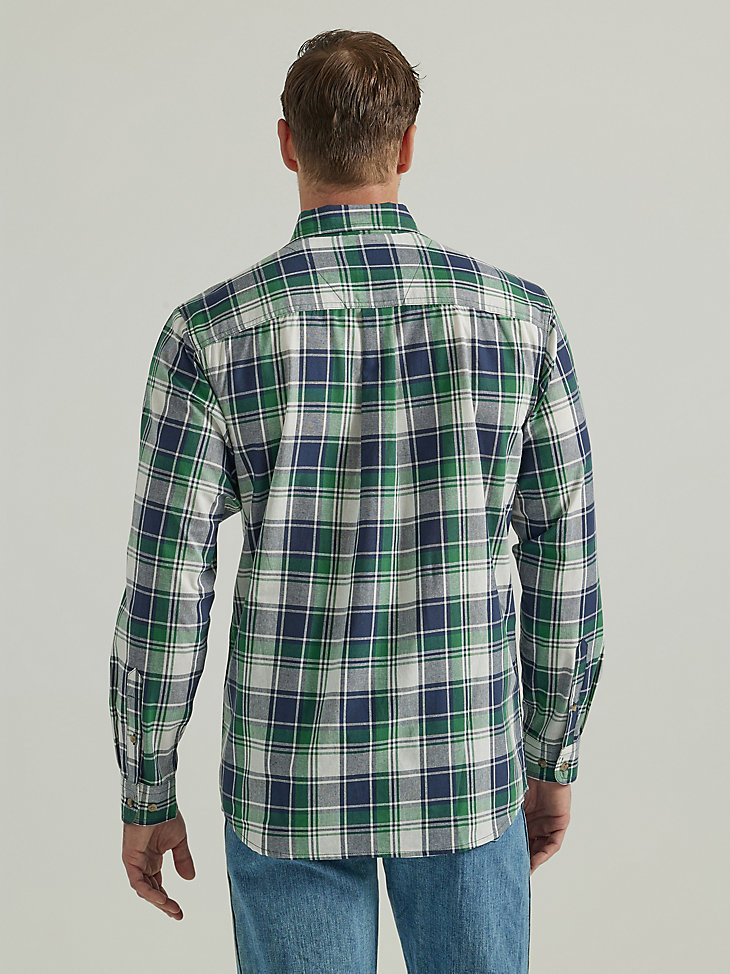 Wrangler Rugged Wear® Long Sleeve Easy Care Plaid Button-Down Shirt in Green Navy alternative view 2
