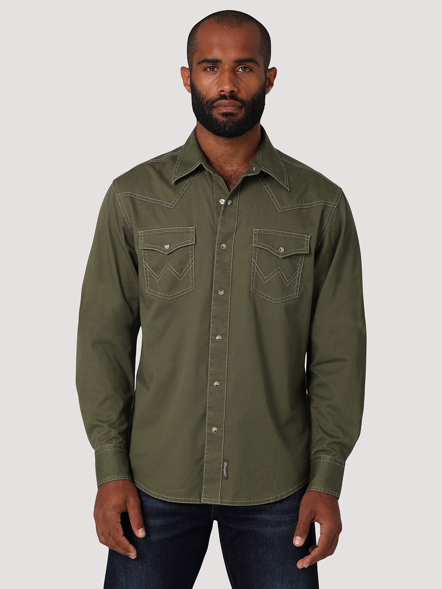 Men's Wrangler Retro Premium Western Snap Solid Shirt in Grape Leaf main view