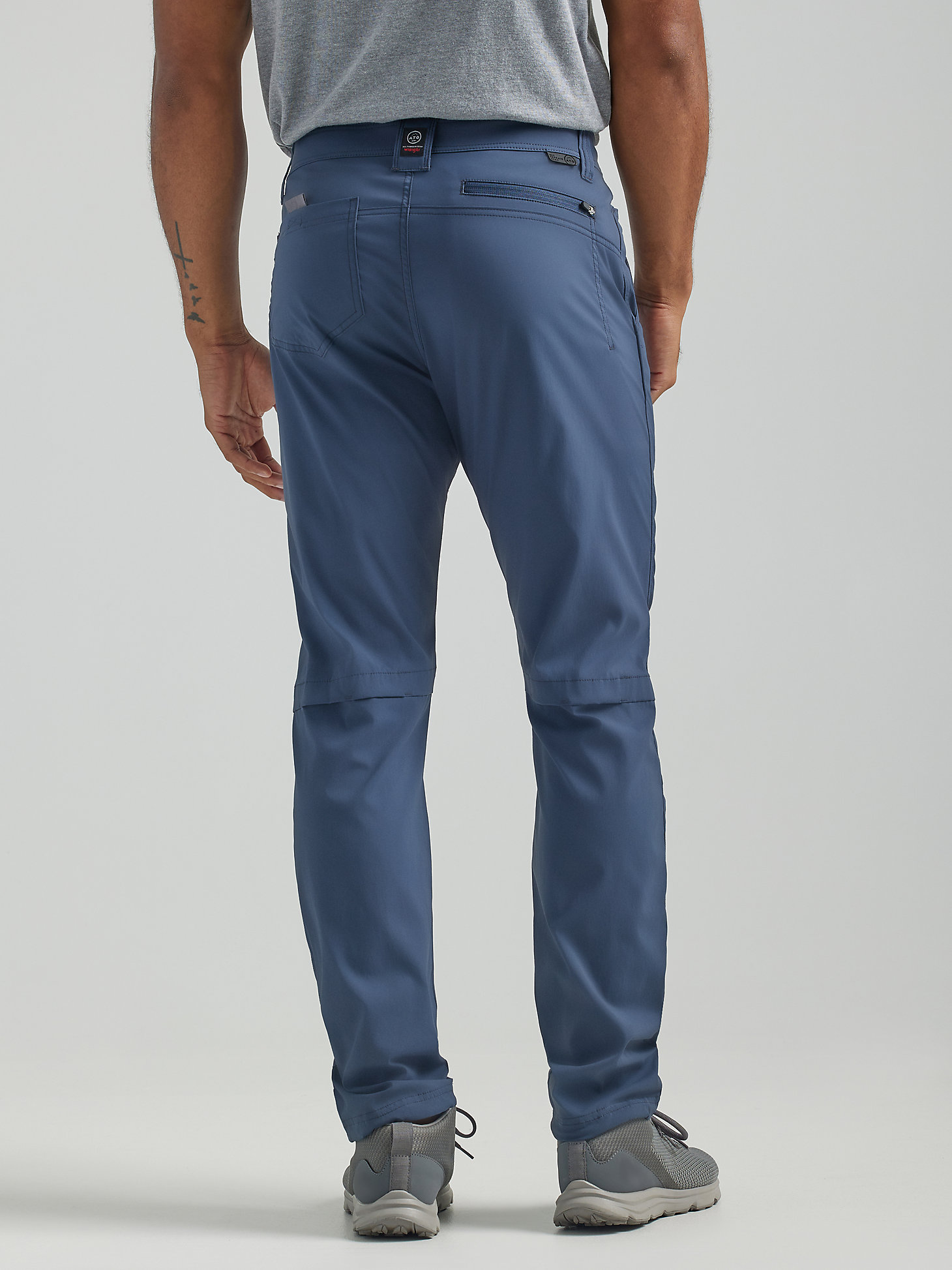 ATG by Wrangler™ Men's Convertible Trail Jogger in Blue Nights alternative view 1
