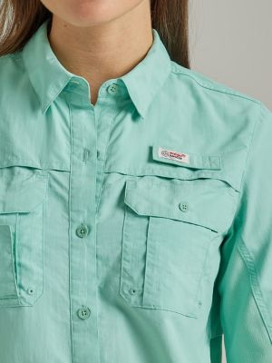 Magellan Outdoors Women's Fishing Shirt- size XS Aqua Green Short Sleeve  Pockets