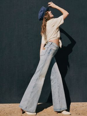 Women's Wanderer High Rise Flare Jean