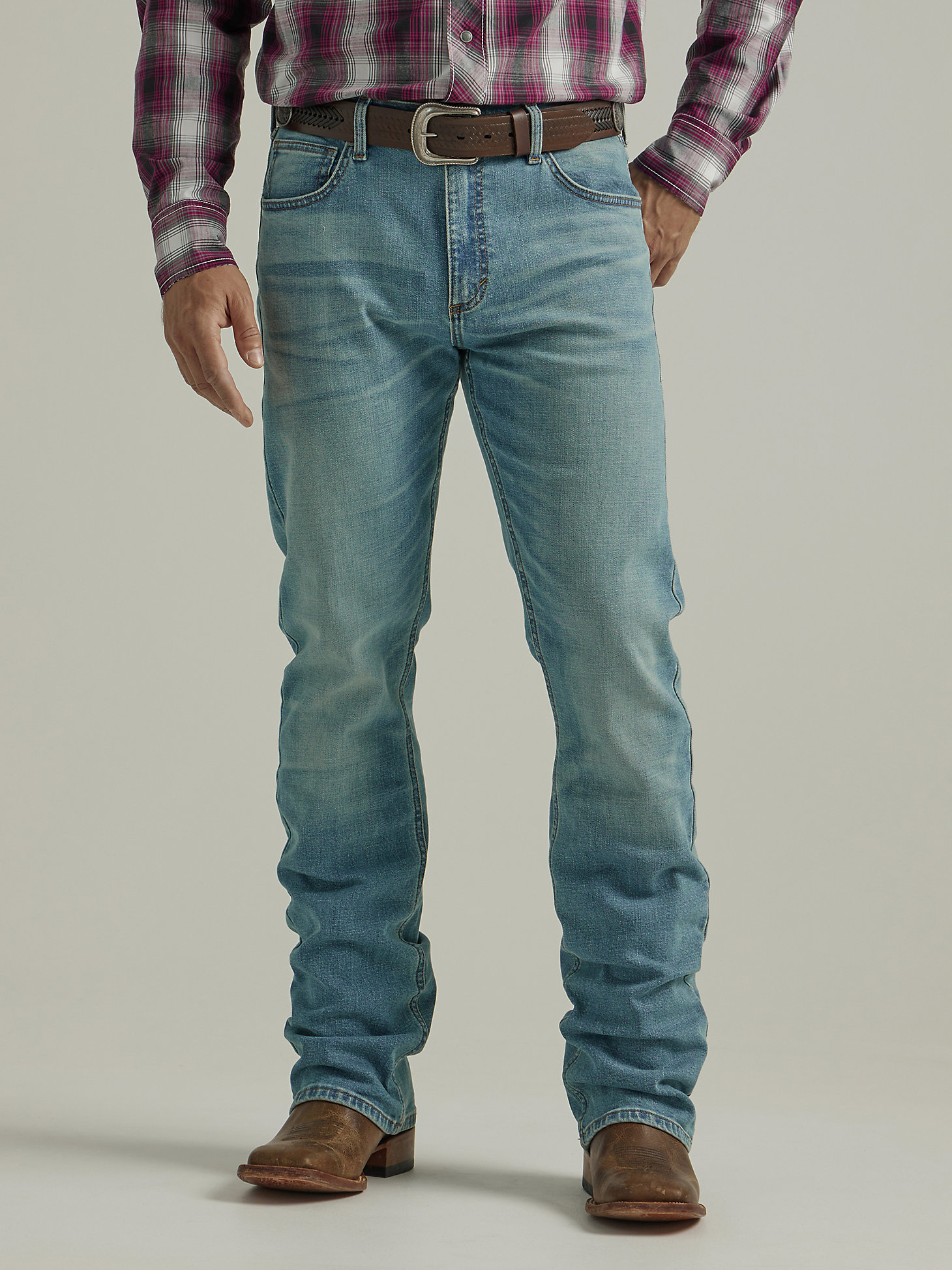 Men's Wrangler® 20X® No. 42 Vintage Bootcut Jean in Shade alternative view 3
