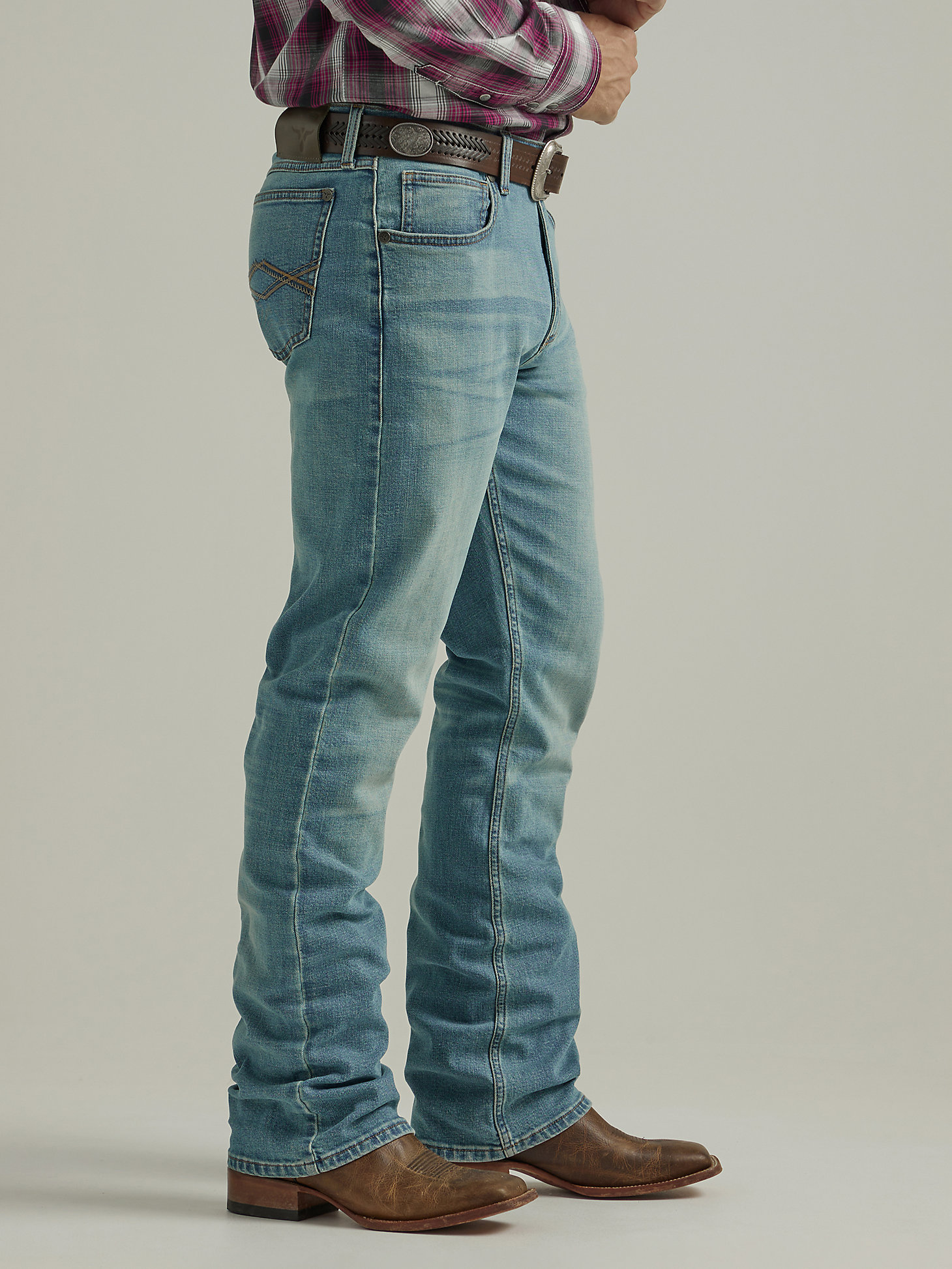 Men's Wrangler® 20X® No. 42 Vintage Bootcut Jean in Shade alternative view 4
