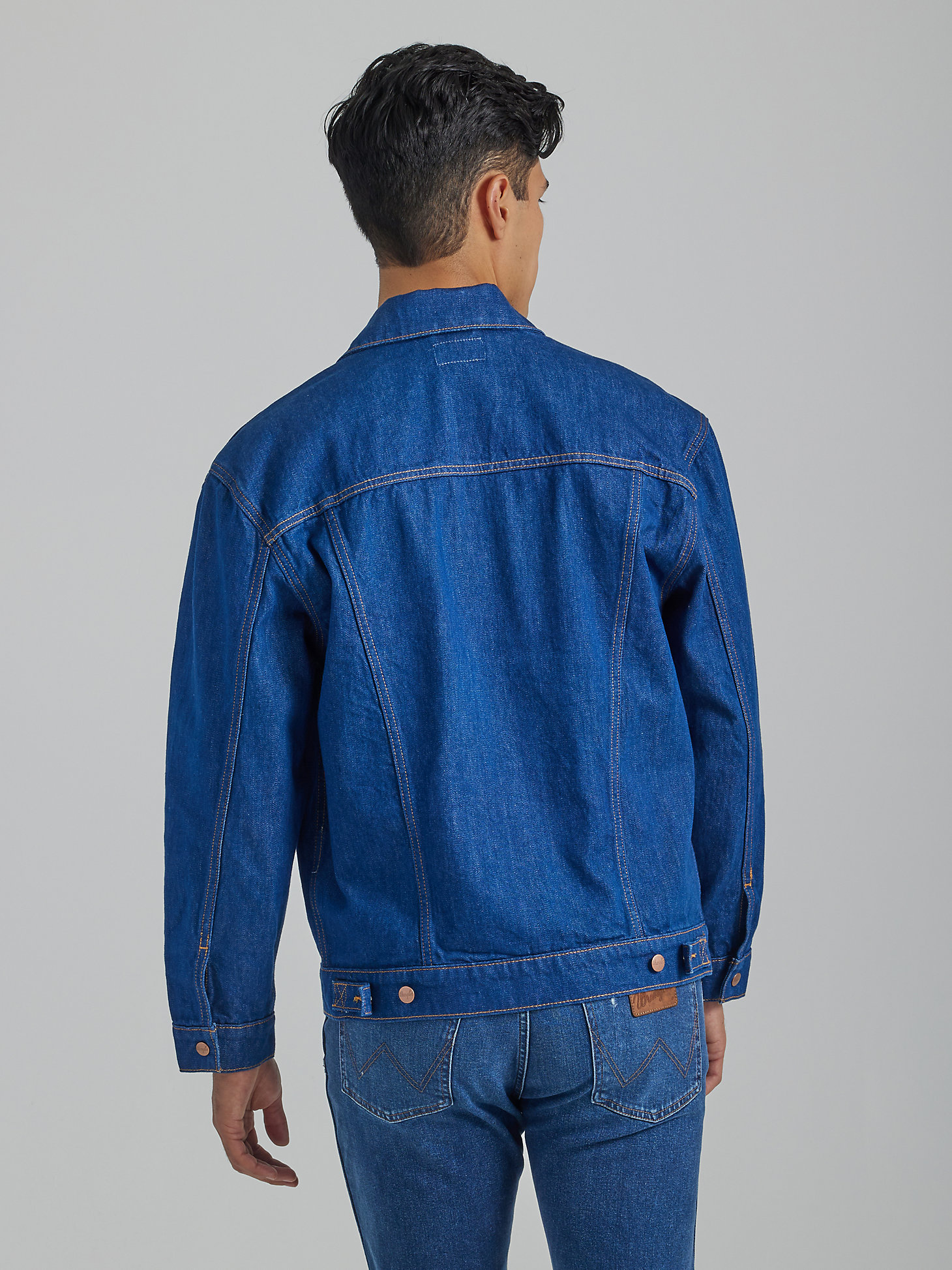 Men's Heritage Anti-Fit Jacket in Wrangler Blue alternative view 1