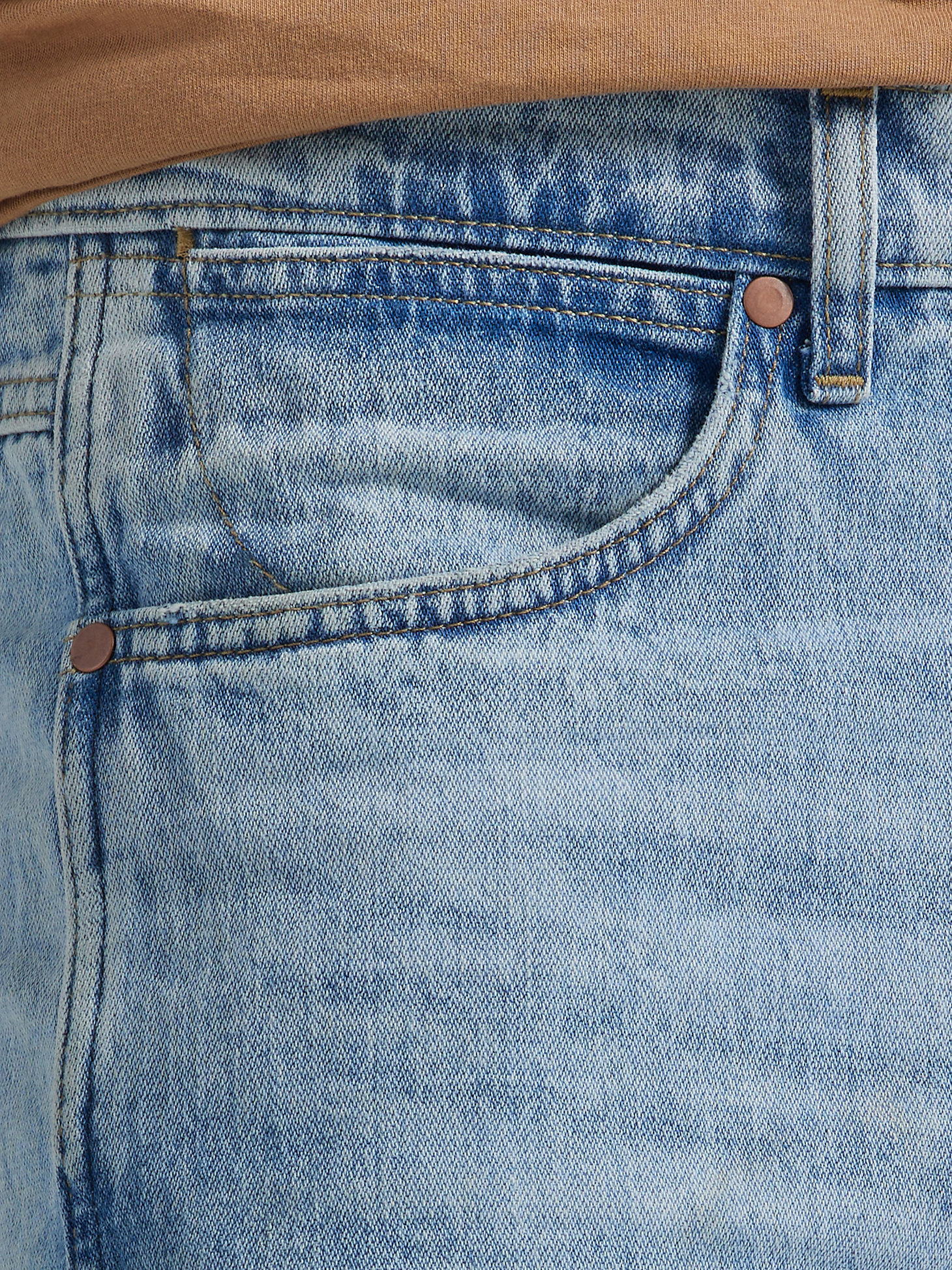Men's Wrangler® Heritage Redding Loose Fit Jean in Ripped Light Wash alternative view 5