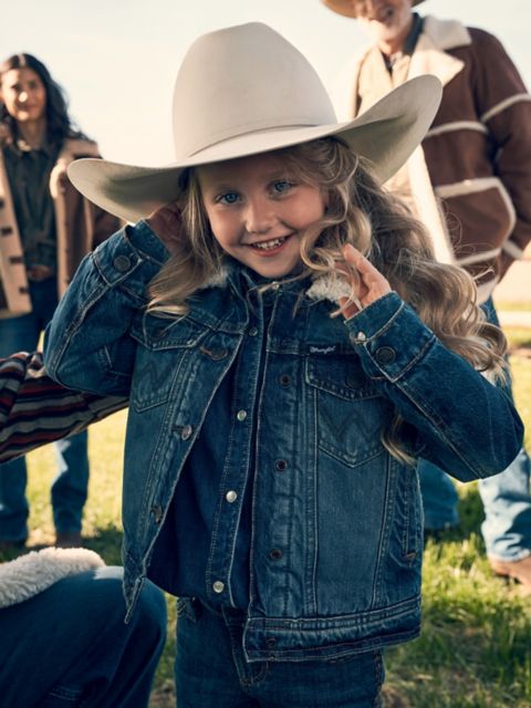 Детские куртки Wrangler Girl's Sherpa Lined Trucker Jacket
