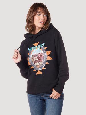 Women's Wrangler Retro® Curved Hem Graphic Hoodie