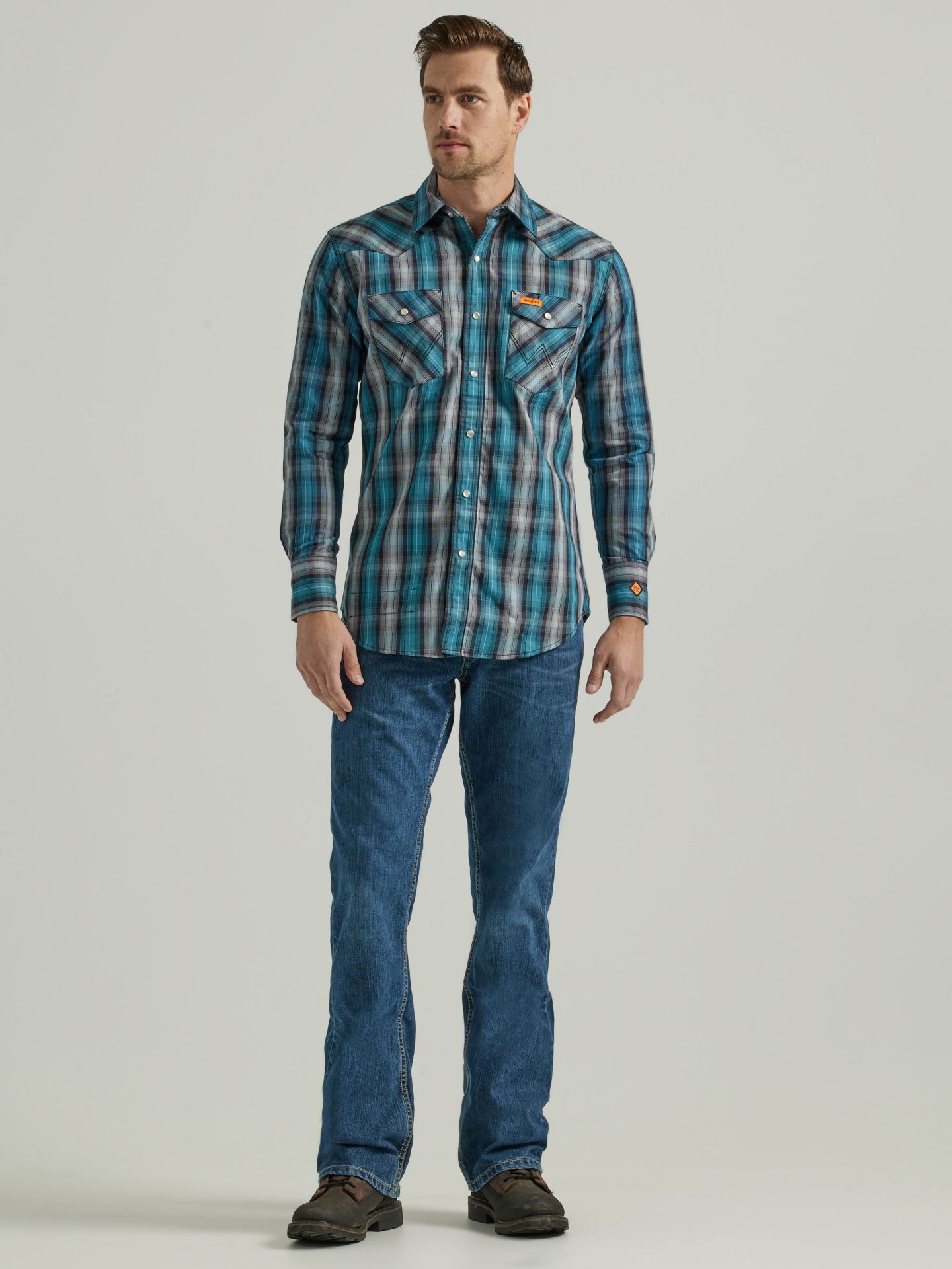 Мужская рубашка Wrangler FR Flame-Resistant Long Sleeve Western Snap Plaid, цвет: Чёрный бирюзовый — фото 2
