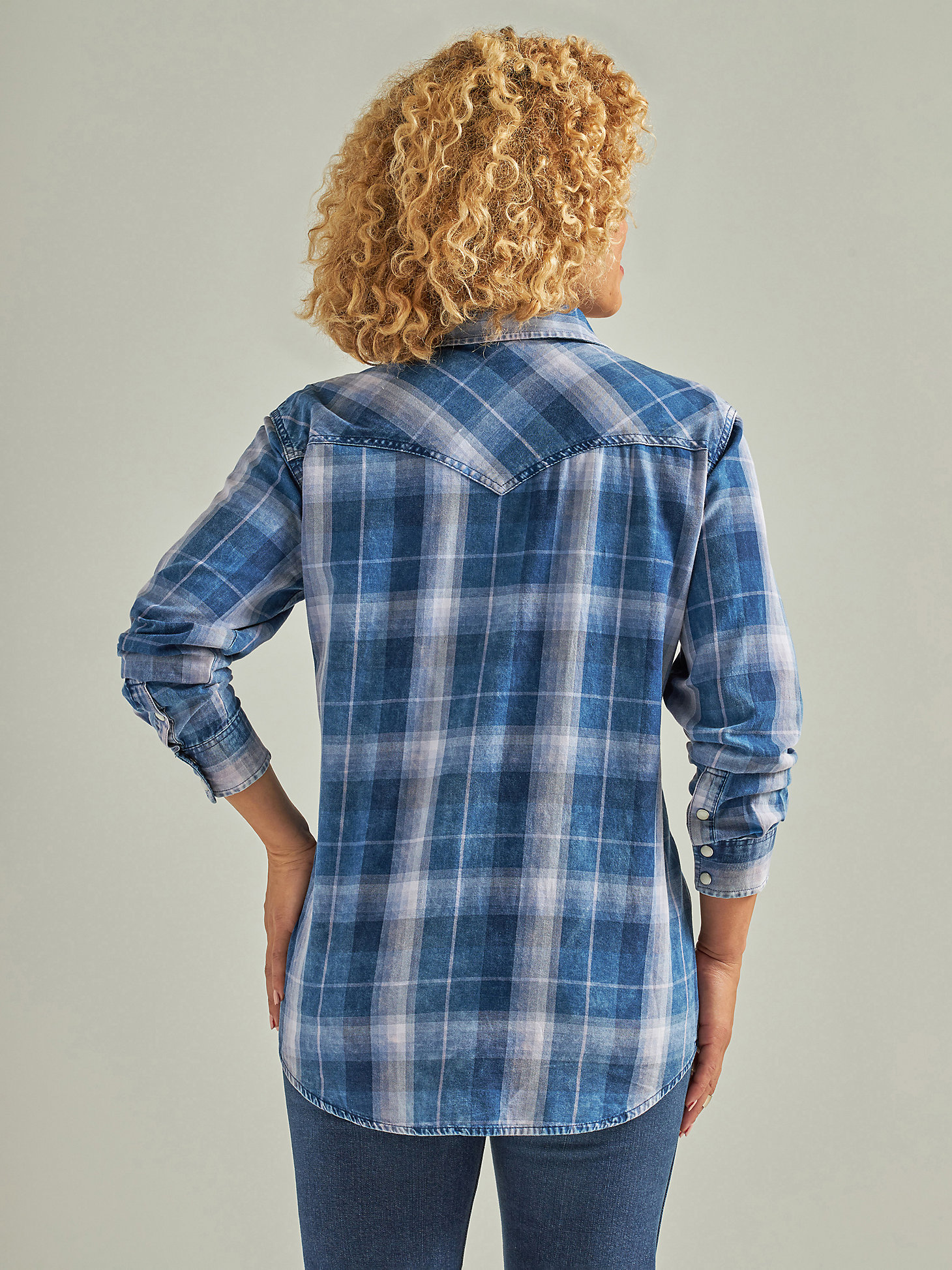 Women's Wrangler Long Sleeve Western Snap Plaid Denim Shirt in Blue Plaid alternative view 2