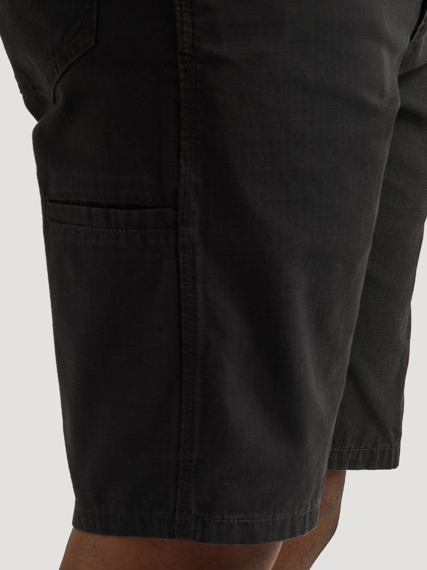Мужские шорты Wrangler Workwear Technician Short, цвет: Чёрный — фото 5