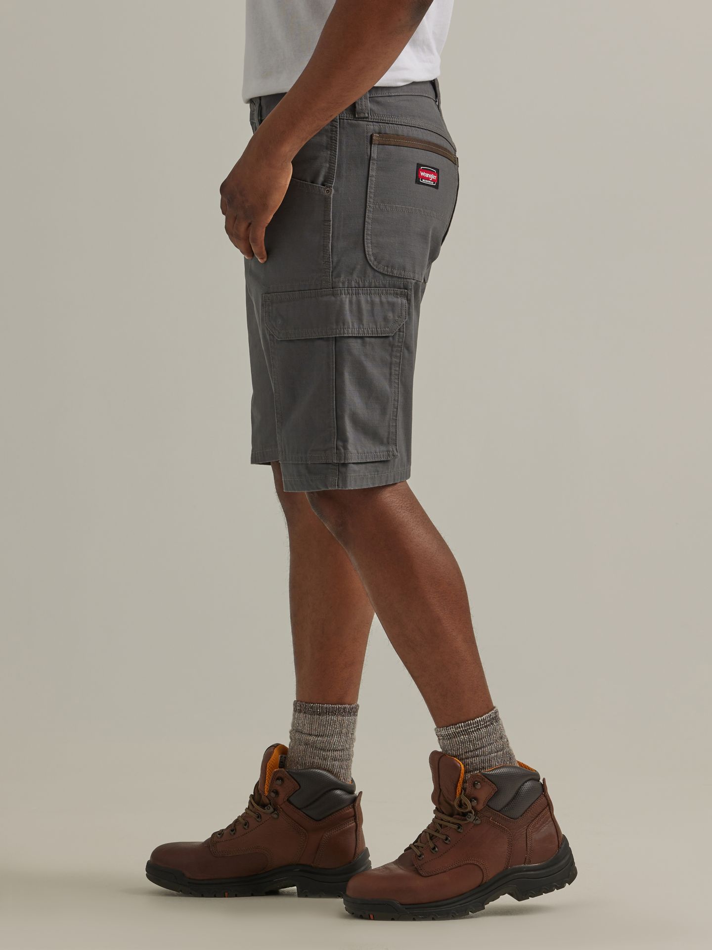 Мужские шорты Wrangler Workwear Ranger Cargo Short, цвет: Графитовый — фото 3