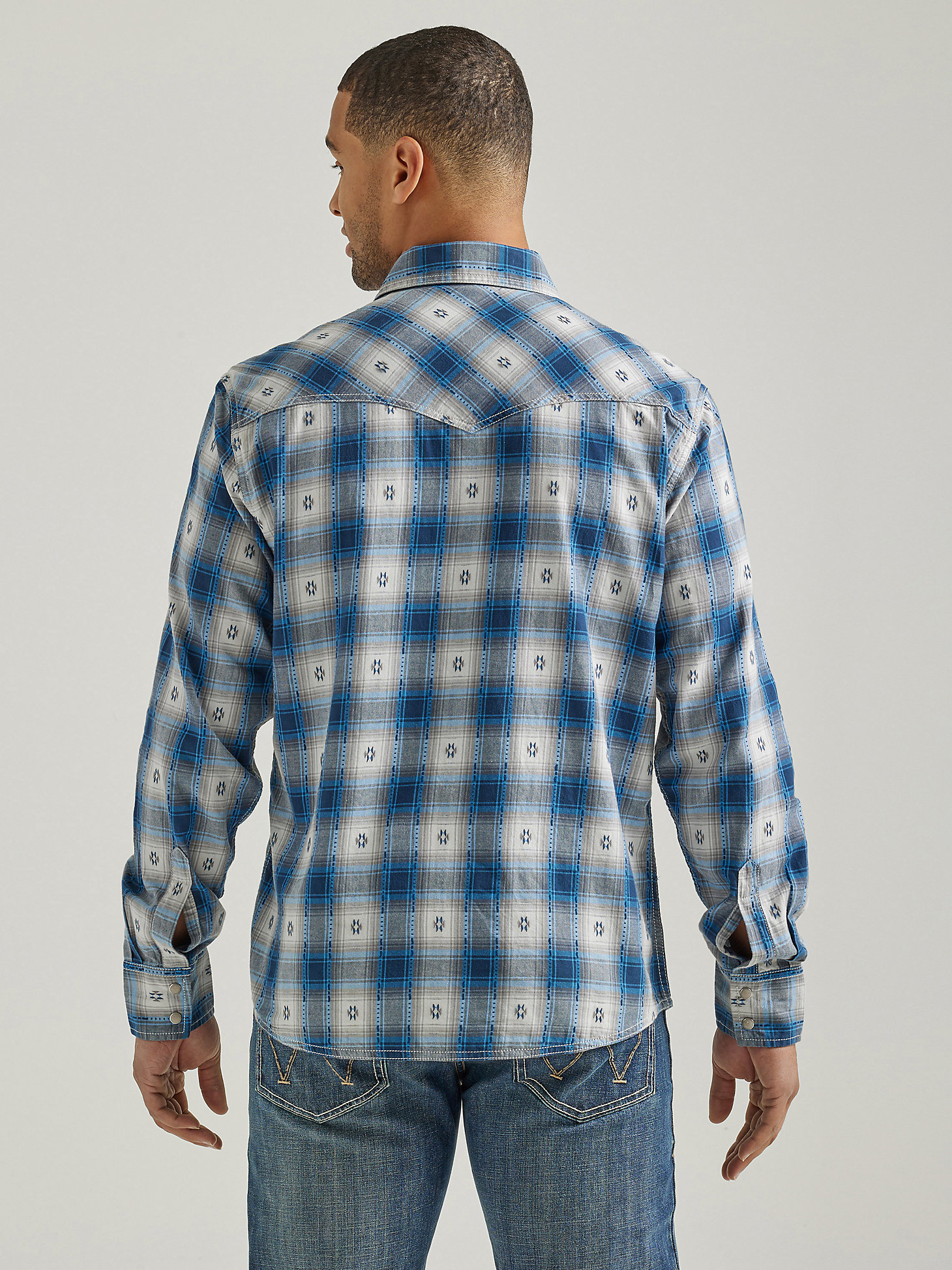 Men's Wrangler Retro® Long Sleeve Western Snap Plaid Overprint Shirt in Blue Geo Overprint alternative view 1