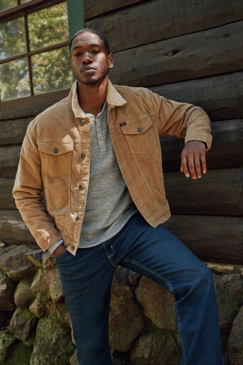 Мужские куртки Wrangler Men's Wrangler® Sherpa Lined Corduroy Trucker Jacket
