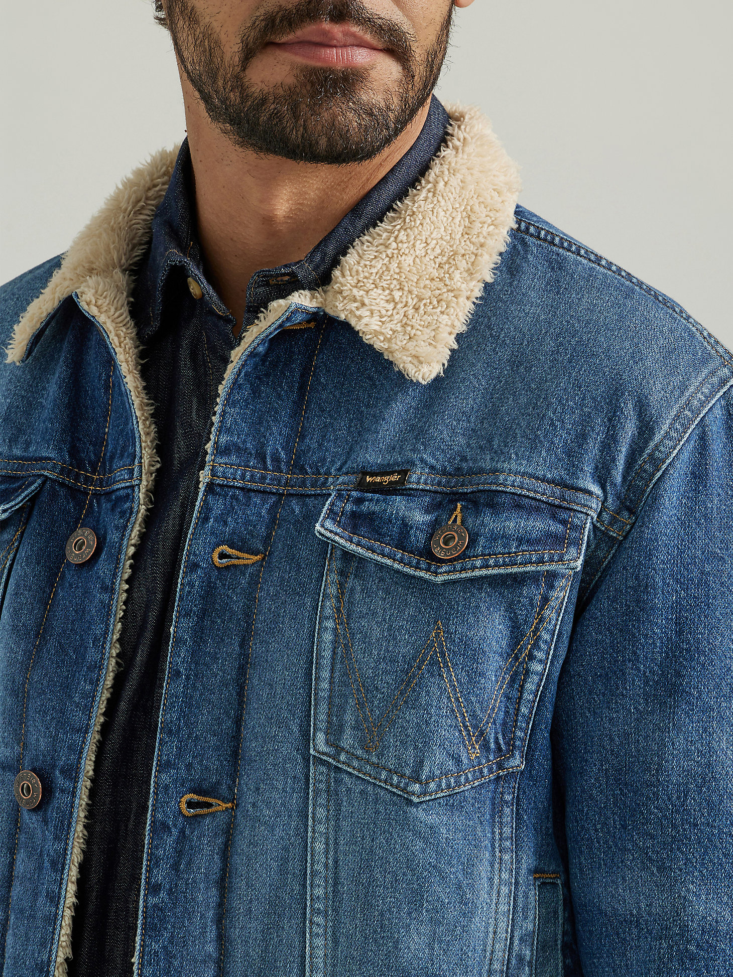 Men's Wrangler® Sherpa Lined Denim Jacket in Mid Wash alternative view 4