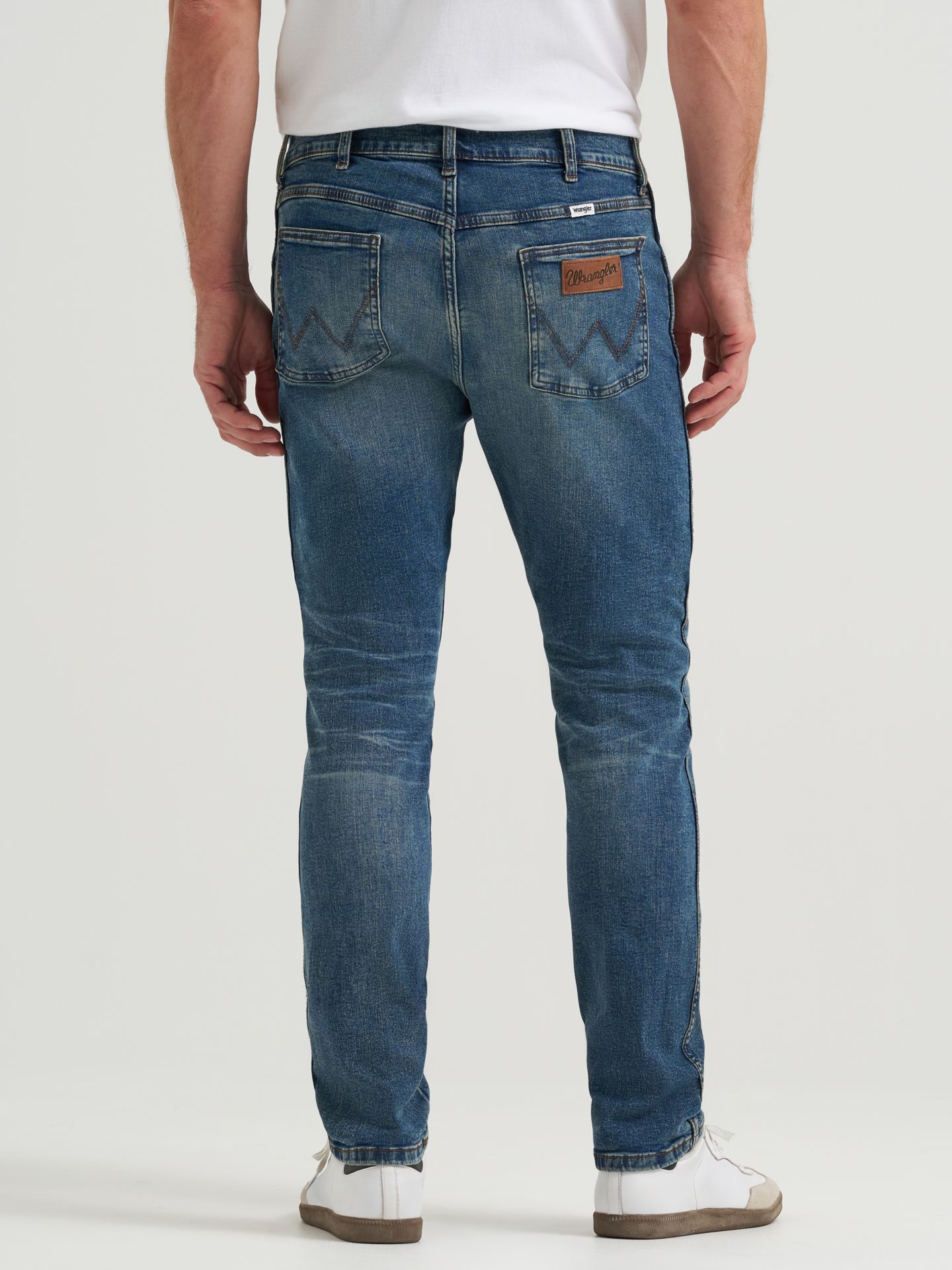 Мужские джинсы Wrangler Slim Fit Jean, цвет: Bellemeade — фото 2