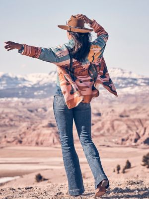 Women's Wrangler Retro® Desert Cardigan | Women's TOPS | Wrangler®