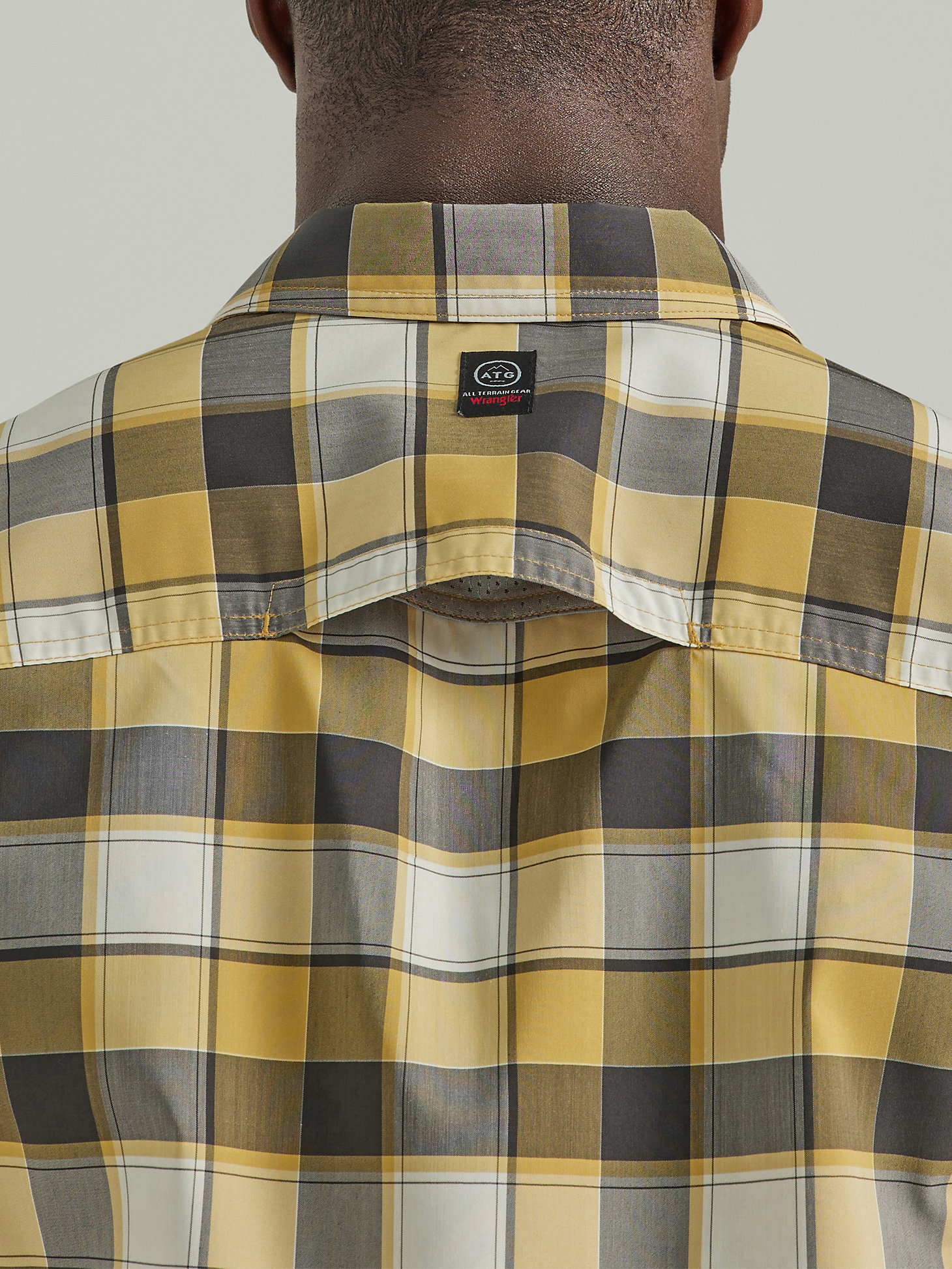 ATG By Wrangler™ Plaid Mixed Material Shirt in Travertine alternative view 6
