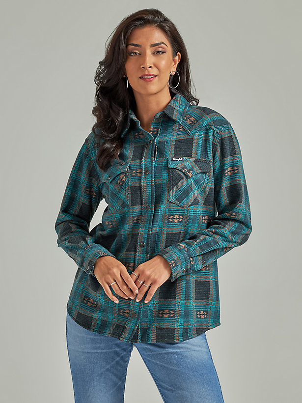 Women's Wrangler Retro® Boyfriend Western Snap Shirt in Ponderosa Pine