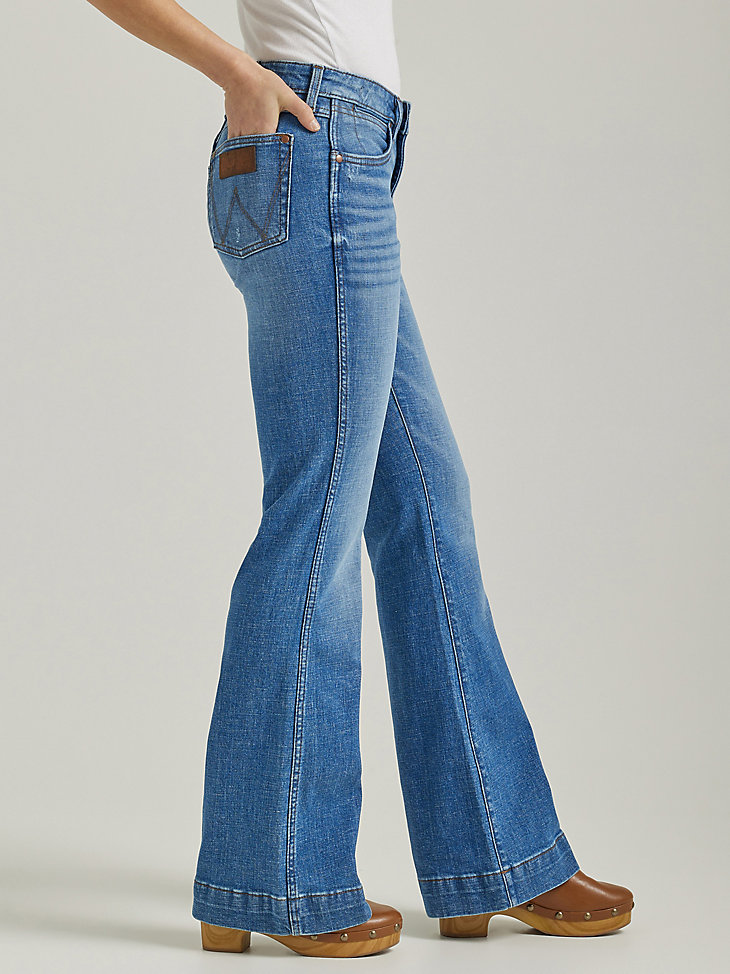 Women's Wrangler Retro® High Rise Trouser Jean in Emily alternative view 3
